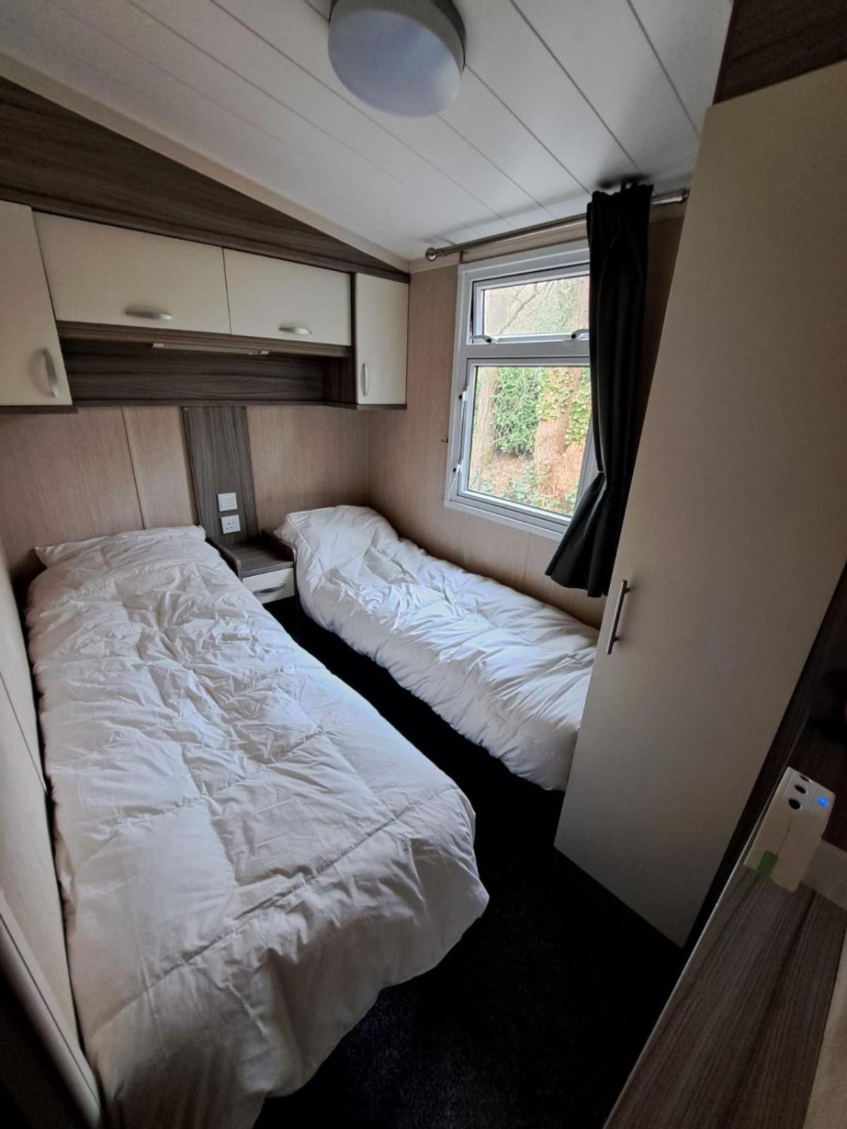 Ruim Chalet, Midden In Het Bos! 宁斯佩特 外观 照片